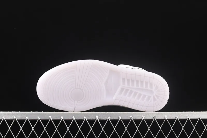 All categories Air Jordan Jordan series basketball shoes Air Jordan 1 Mid Air Jordan 1 Mid "Diamond Shorts" AJ1 Joe 1 Pearlescent White Black Panda DH6933-100
